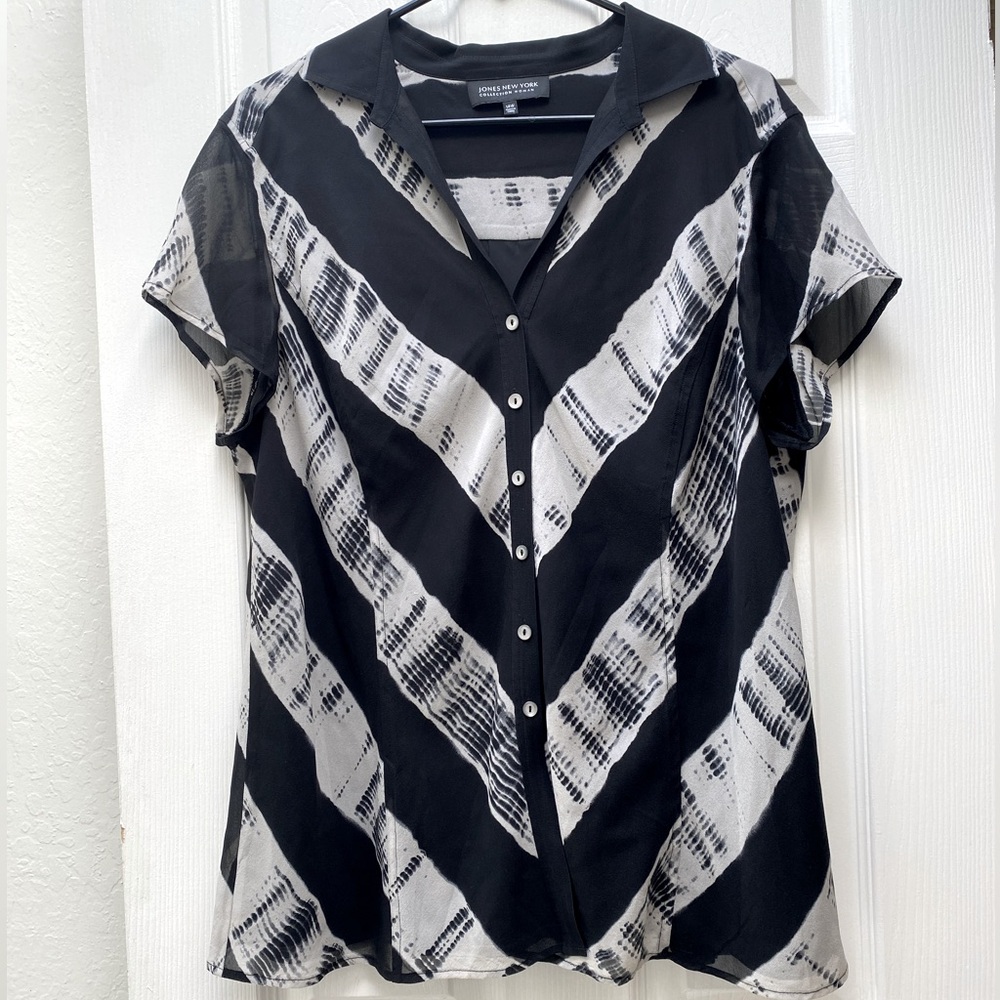 JONES NEW YORK | 100% Silk Short Sleeve Sheer Blouse Lined 14W